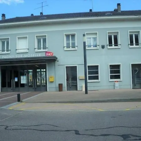 Appartement Le Charmant, 2 Chambres, Parking Pagny-Sur-Moselle