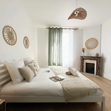 Apartment Le Charmant, 2 Chambres, Parking *